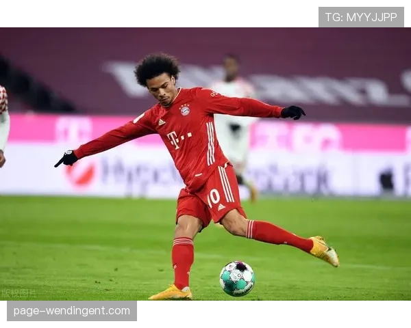 瓦伦西亚前锋丹朱玛后背受伤，球队进攻端选择进一步减少